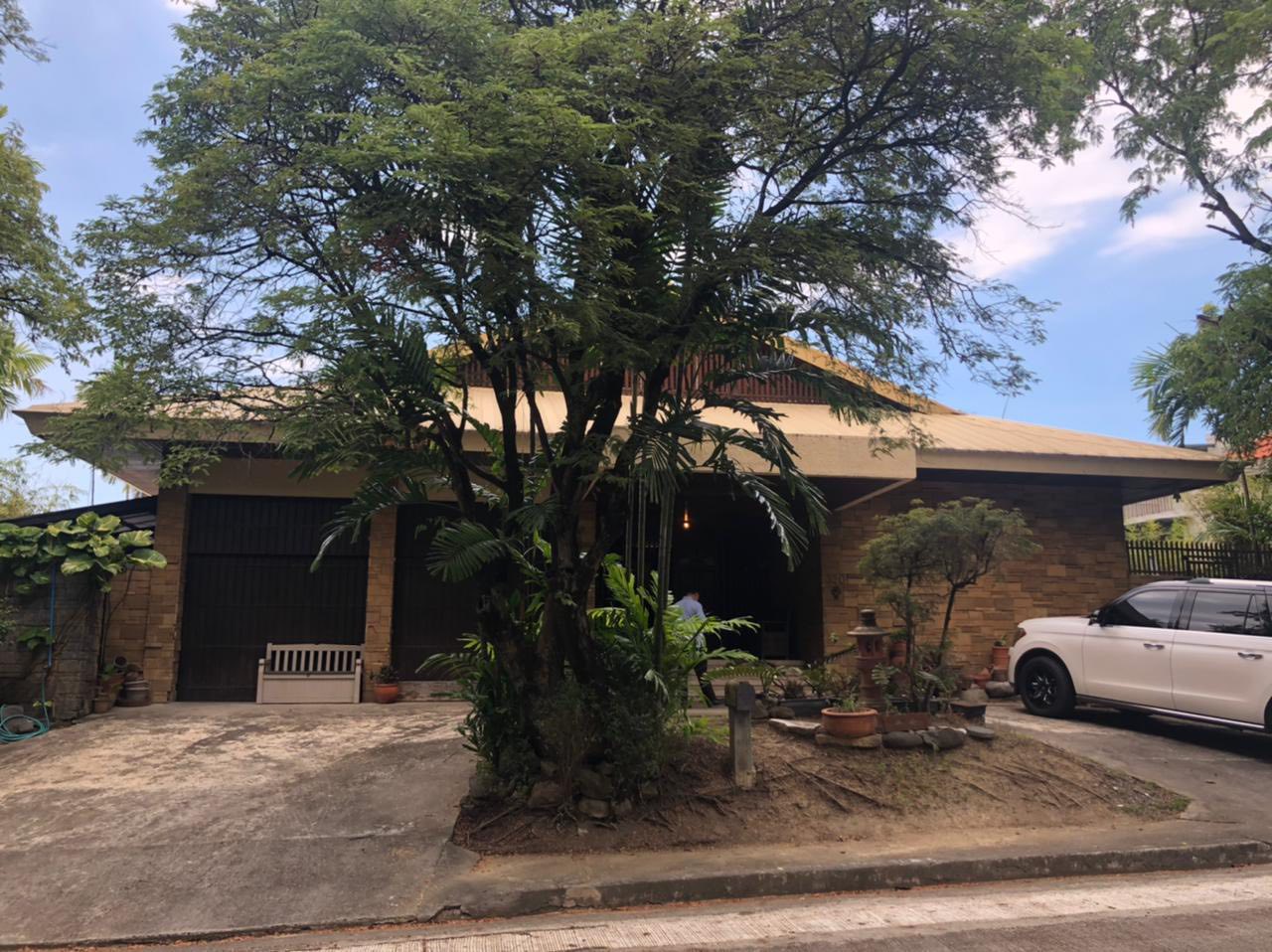 Timeless4-BedroomBungalowHouseandLotLotforSaleinAyalaAlabang,Muntinlupa-1.jpg