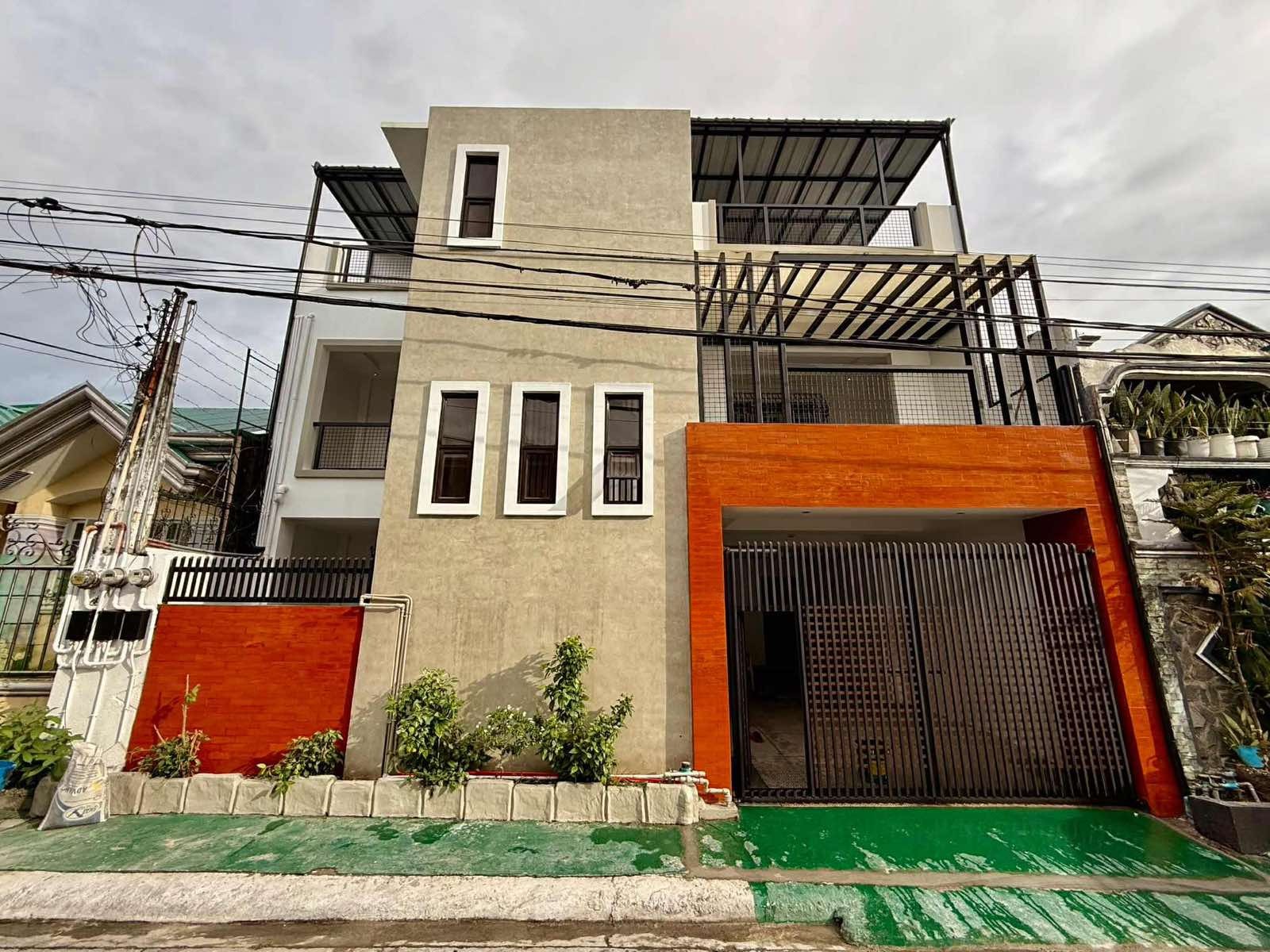 Astonishing7-BedroomHouseandLotforSaleinTandangSora,QuezonCity-1.jpg