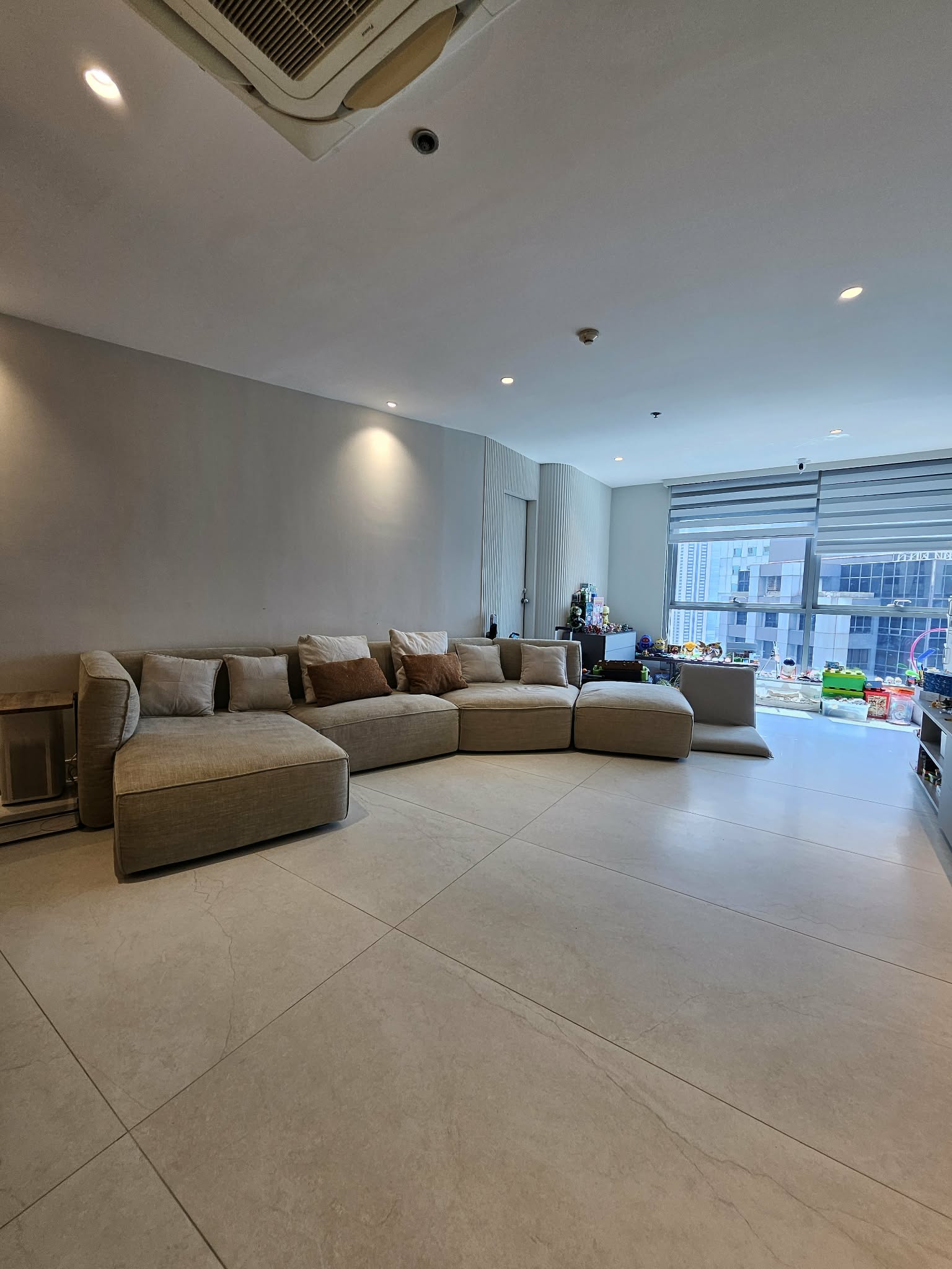 Serene2-BedroomCondoUnitforSaleinGalleriaRegency,ADVAvenue,QuezonCity-1.jpg