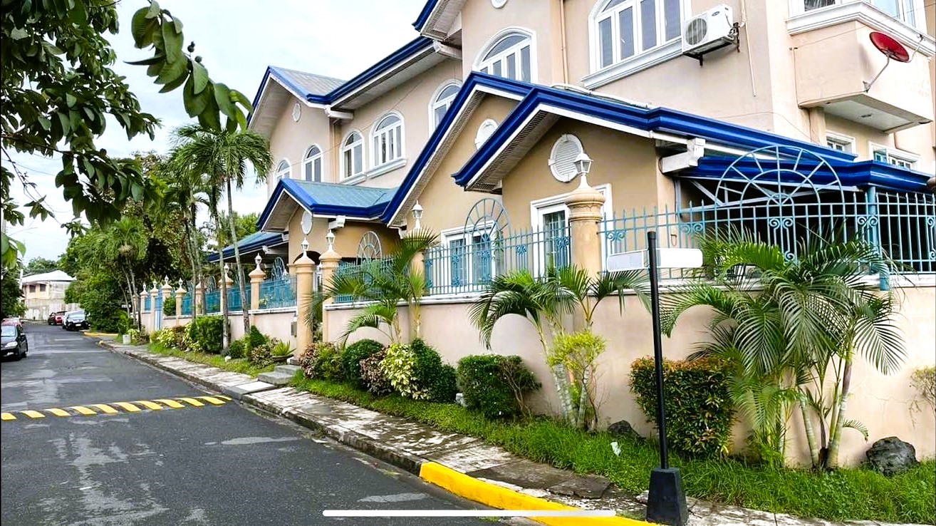 Spacious4-BedroomHouseandLotforSaleinUnitedParañaqueSubdivision2,Parañaque-1.jpg