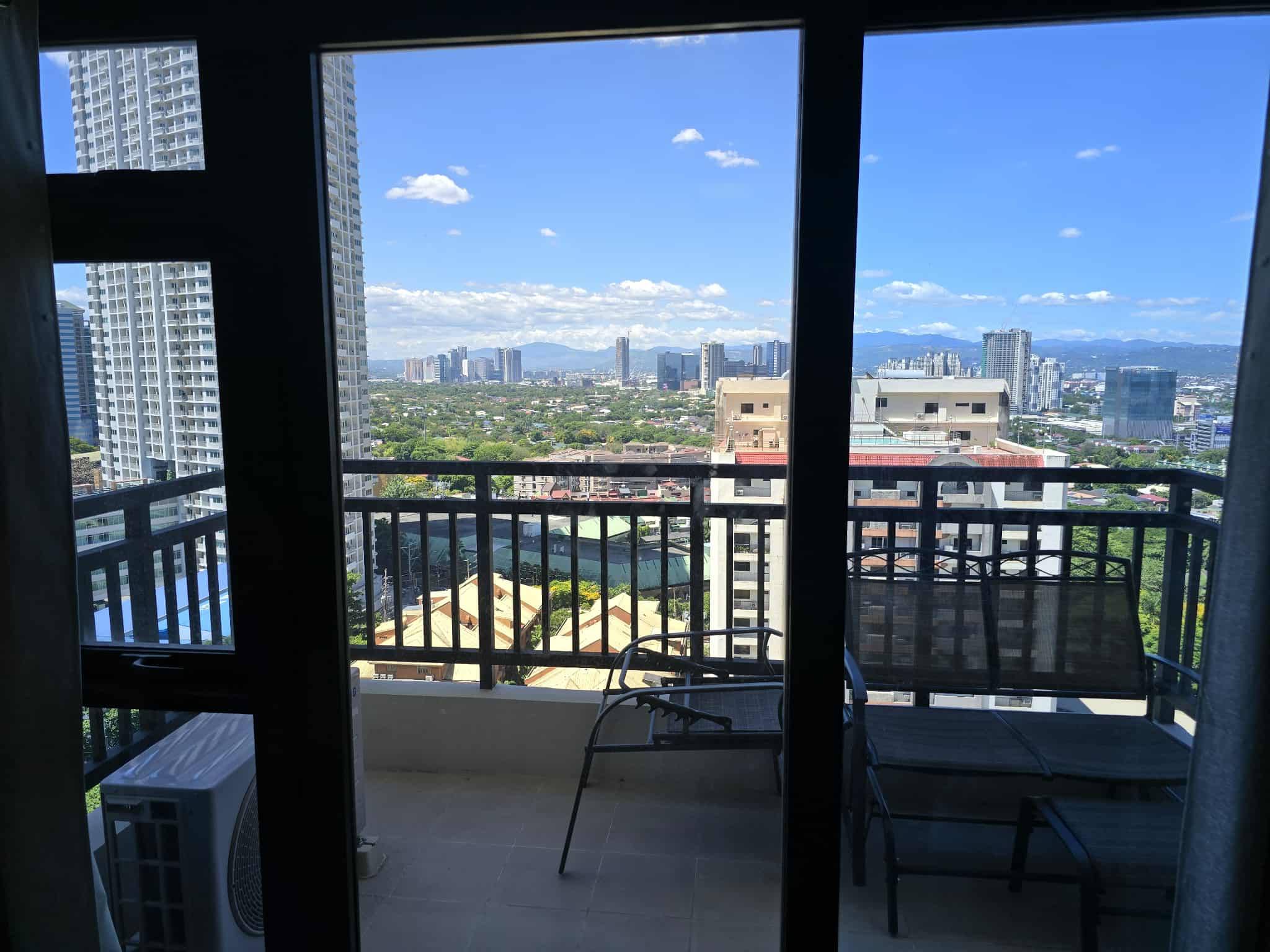 Vibrant2-BedroomCondoUnitforLeaseatTheSandstoneatPortico,Pasig-1.jpg