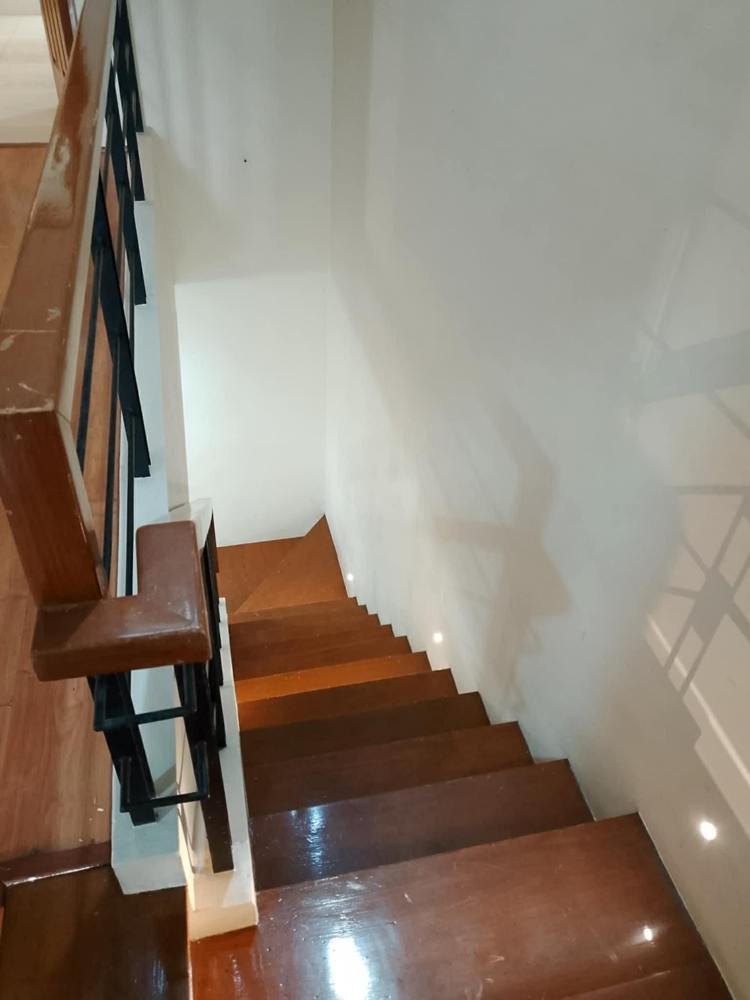 Inviting4-BedroomTownhouseforSaleinProject8,QuezonCity-1.jpg