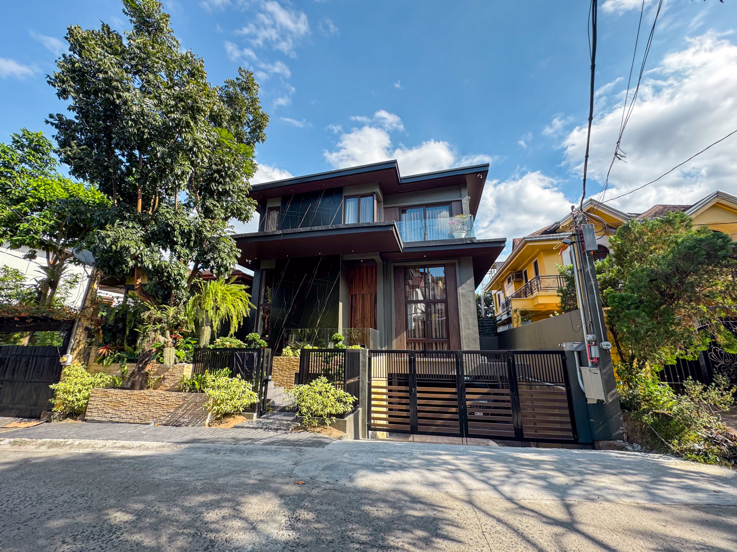 Outstanding5-BedroomHouseandLotforSaleinLoyolaGrandVillas,QuezonCity-1.jpg