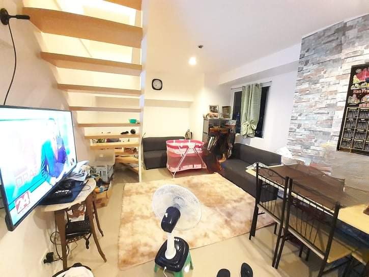 Contemporary2-BedroomCondoUnitforSaleinVictoriaTower,MotherIgnacia,QuezonCity-1.jpg