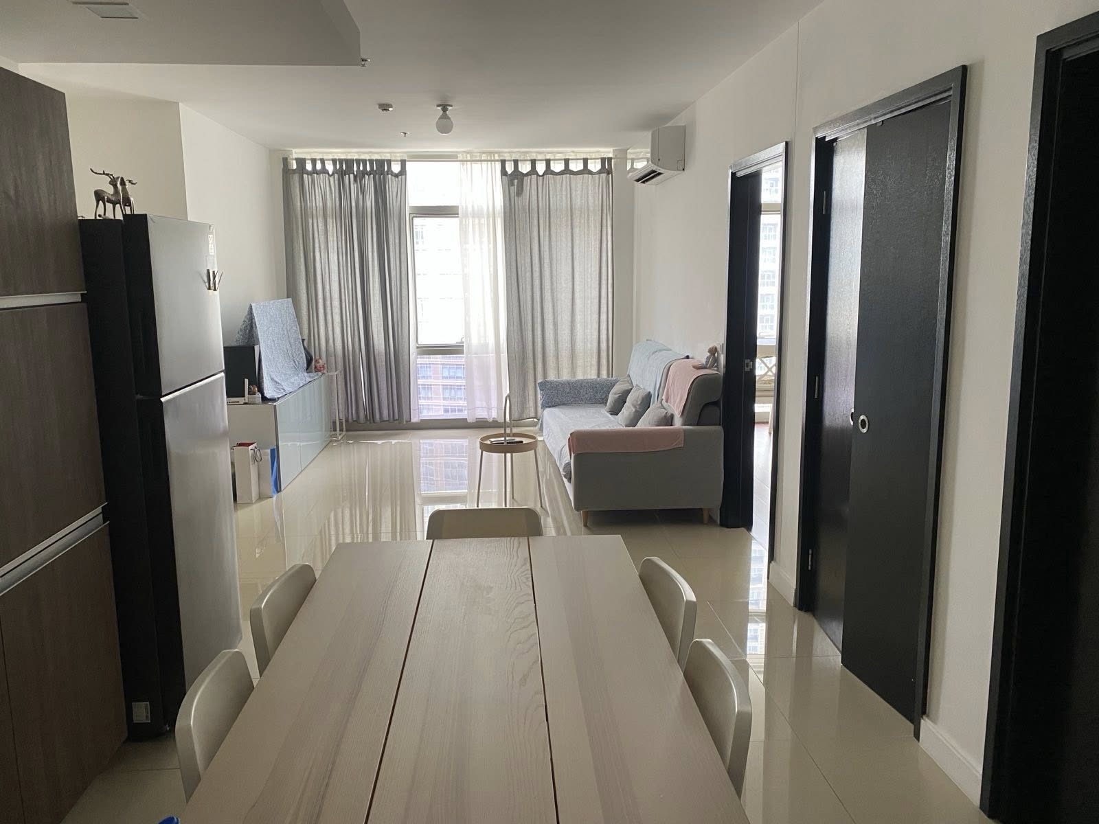 Splendid2-BedroomCondoUnitforSaleinWestGalleryPlace,BonifacioGlobalCity,Taguig-1.jpg