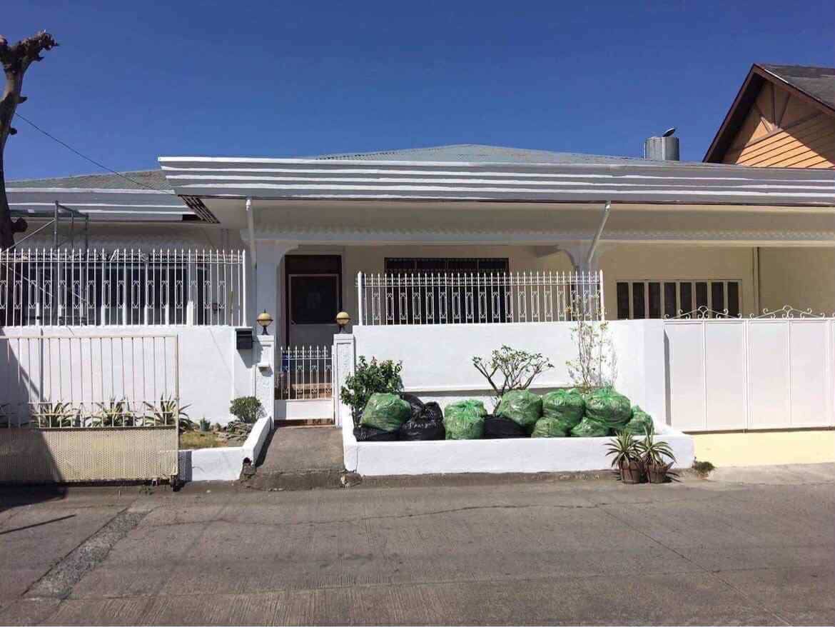 Sleek3-BedroomHouseandLotforSaleinBFHomes,Parañaque-1.jpg