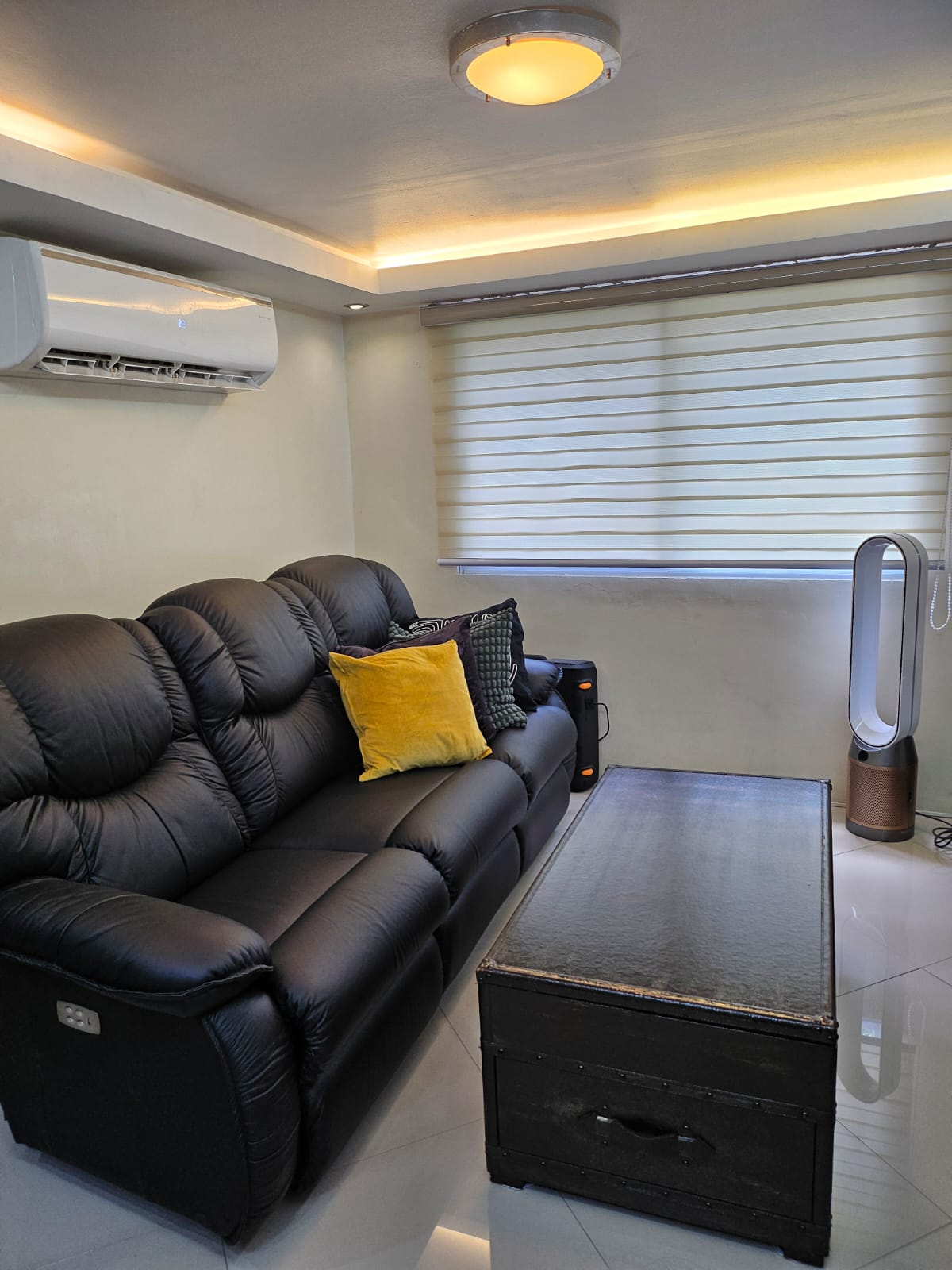 Splendid2-BedroomCondoUnitforSaleinGreenhillsGardenSquare,QuezonCity-1.jpg