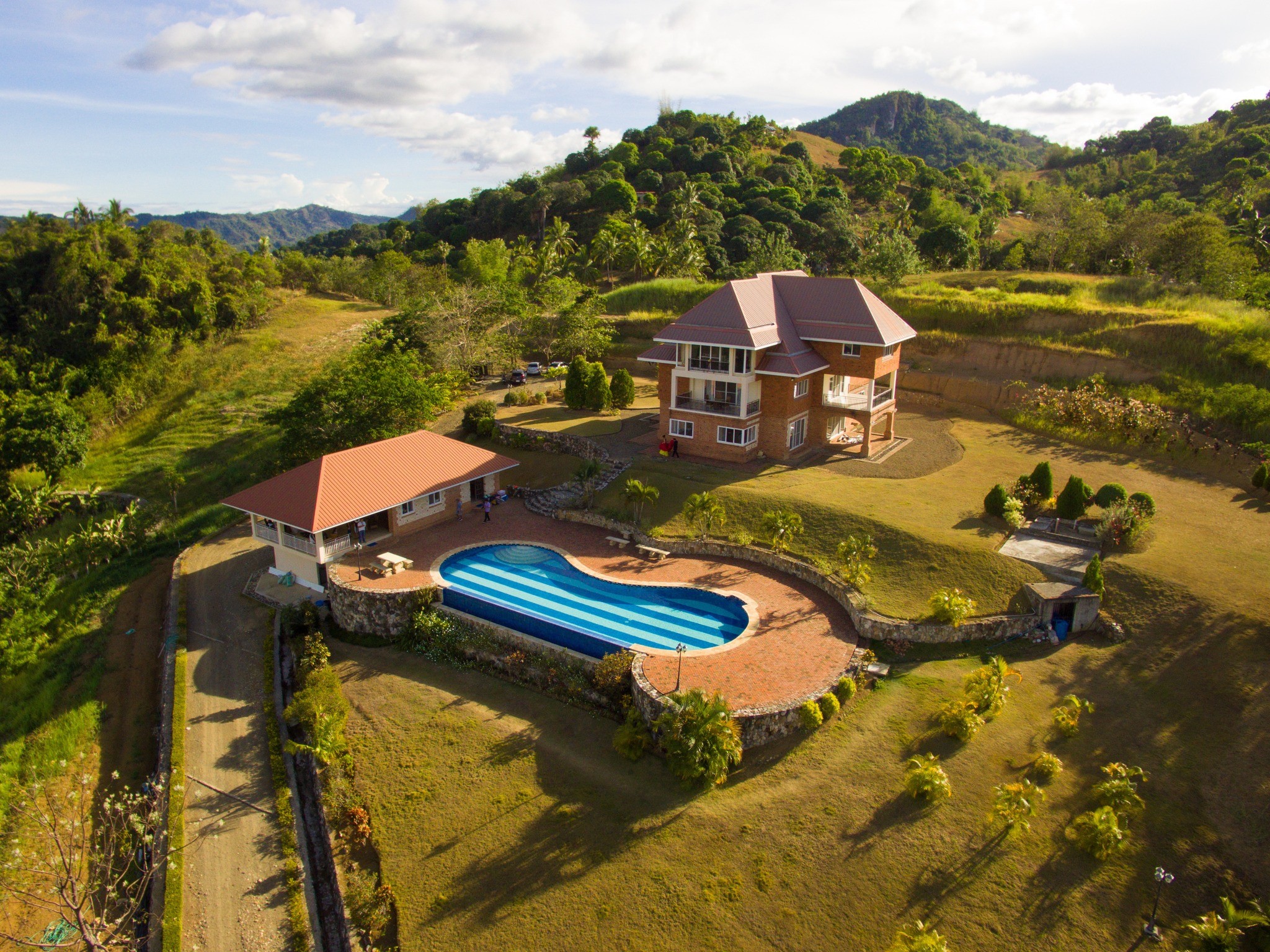 Fabulous4-BedroomHouseandLotforSaleinTerracotaManor,CebuCity-1.jpg