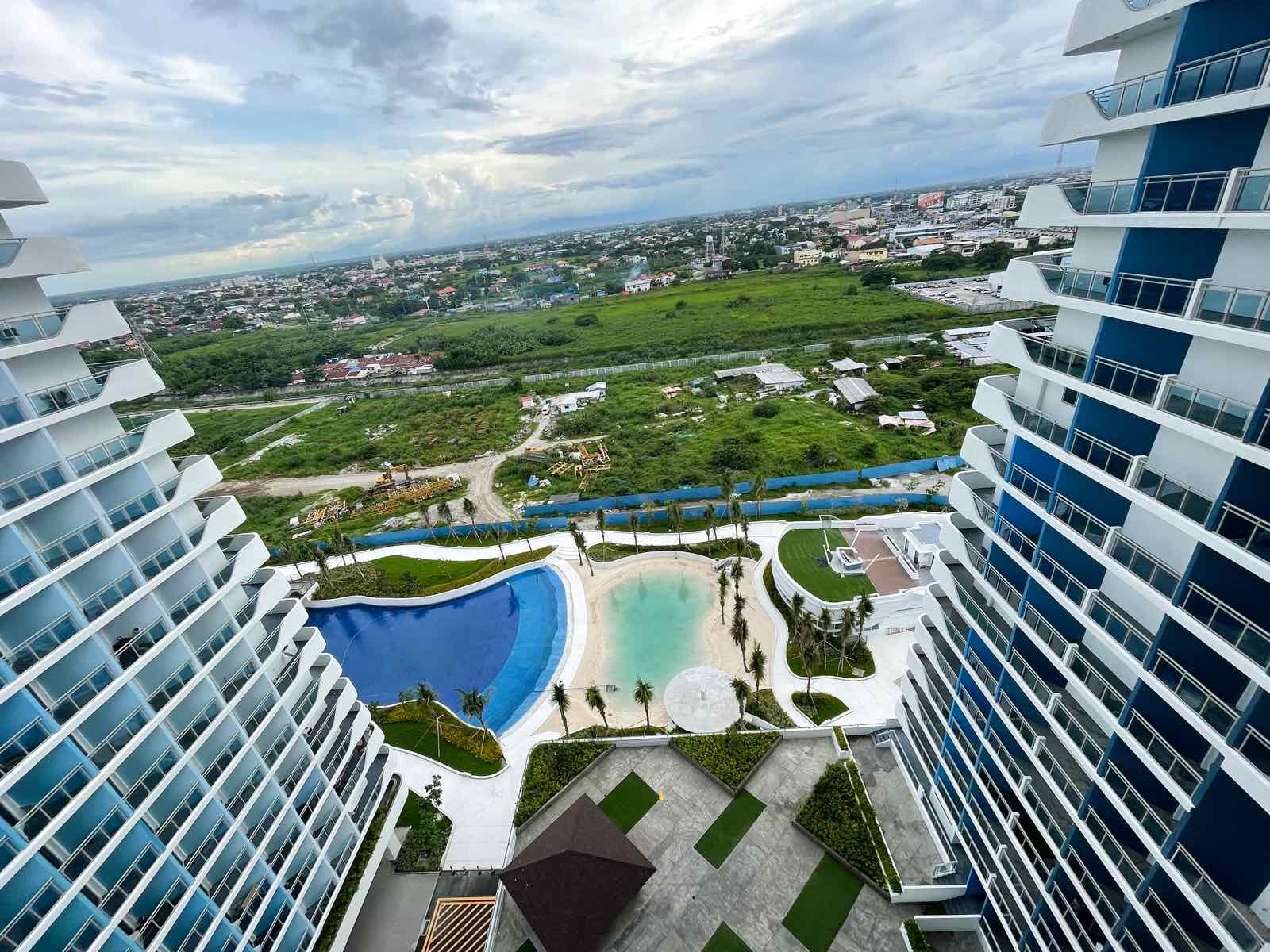 AlluringStudioTypeCondoUnitforSaleinAzureNorthResidences,SanFernando,Pampanga-1.jpg