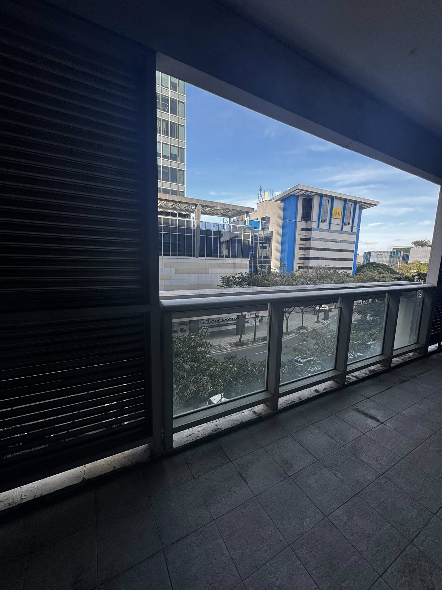 Lush1-BedroomCondoUnitforSaleinEastToweratOneSerendra,BGC,Taguig-1.jpg