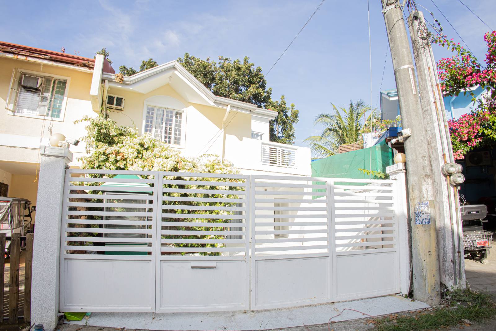 Bright4-BedroomHouseandLotforSaleinGovernorHills,GeneralTrias,Cavite-1.jpg