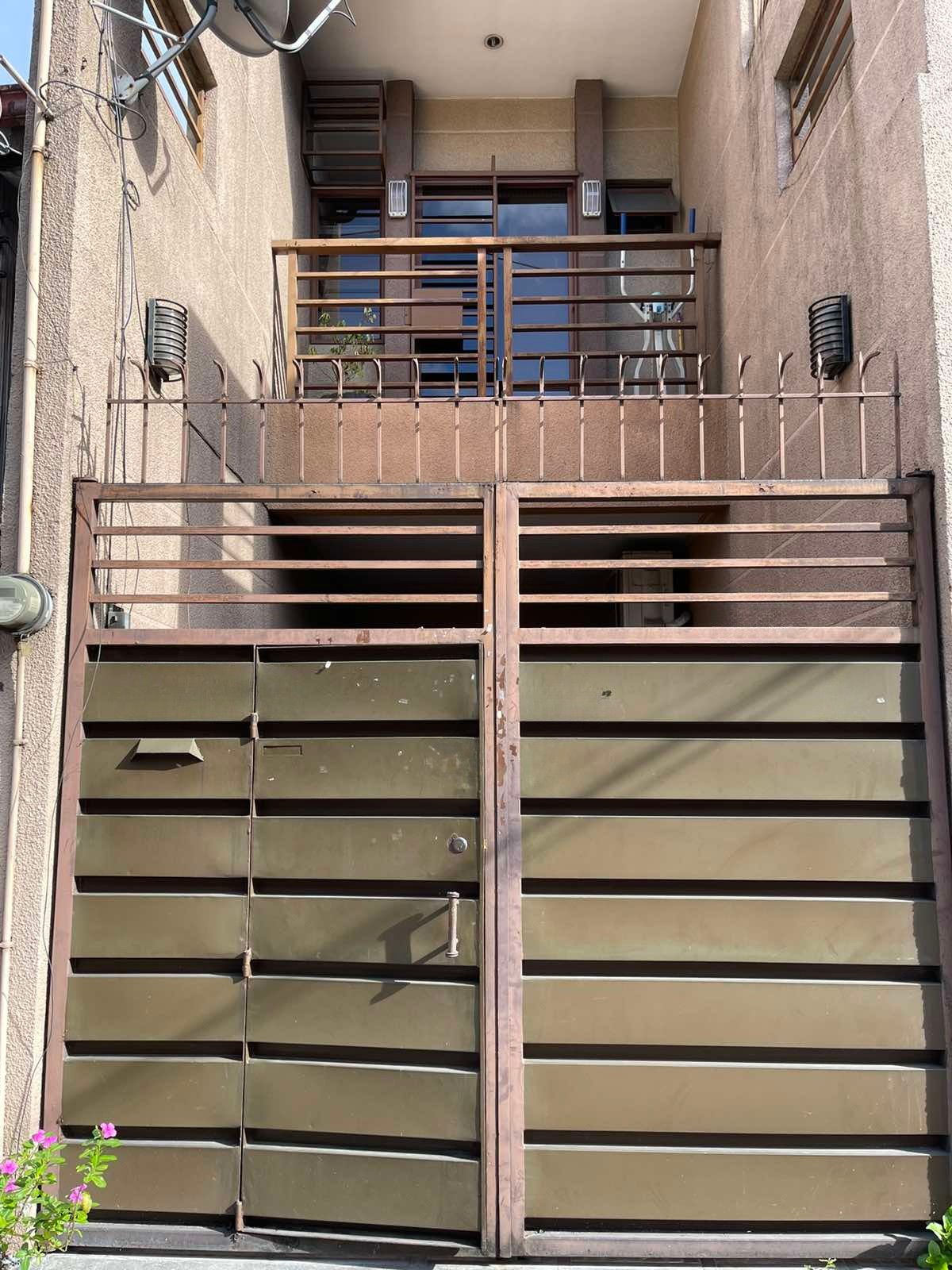 Inviting2-BedroomHouseandLotforSaleinKamuning,QuezonCity-1.jpg