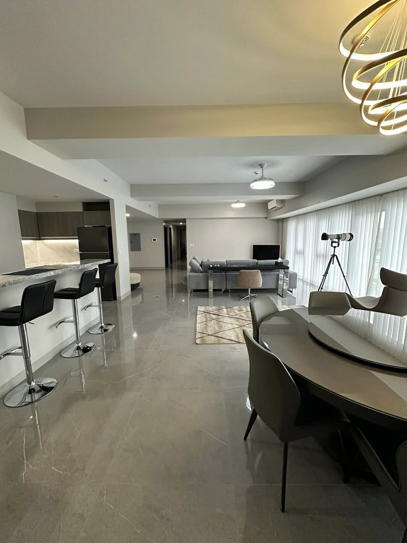 Picturesque5-BedroomPenthouseCondoUnitforSaleinParkMckinleyWest,FortBonifacio,Taguig-1.jpg
