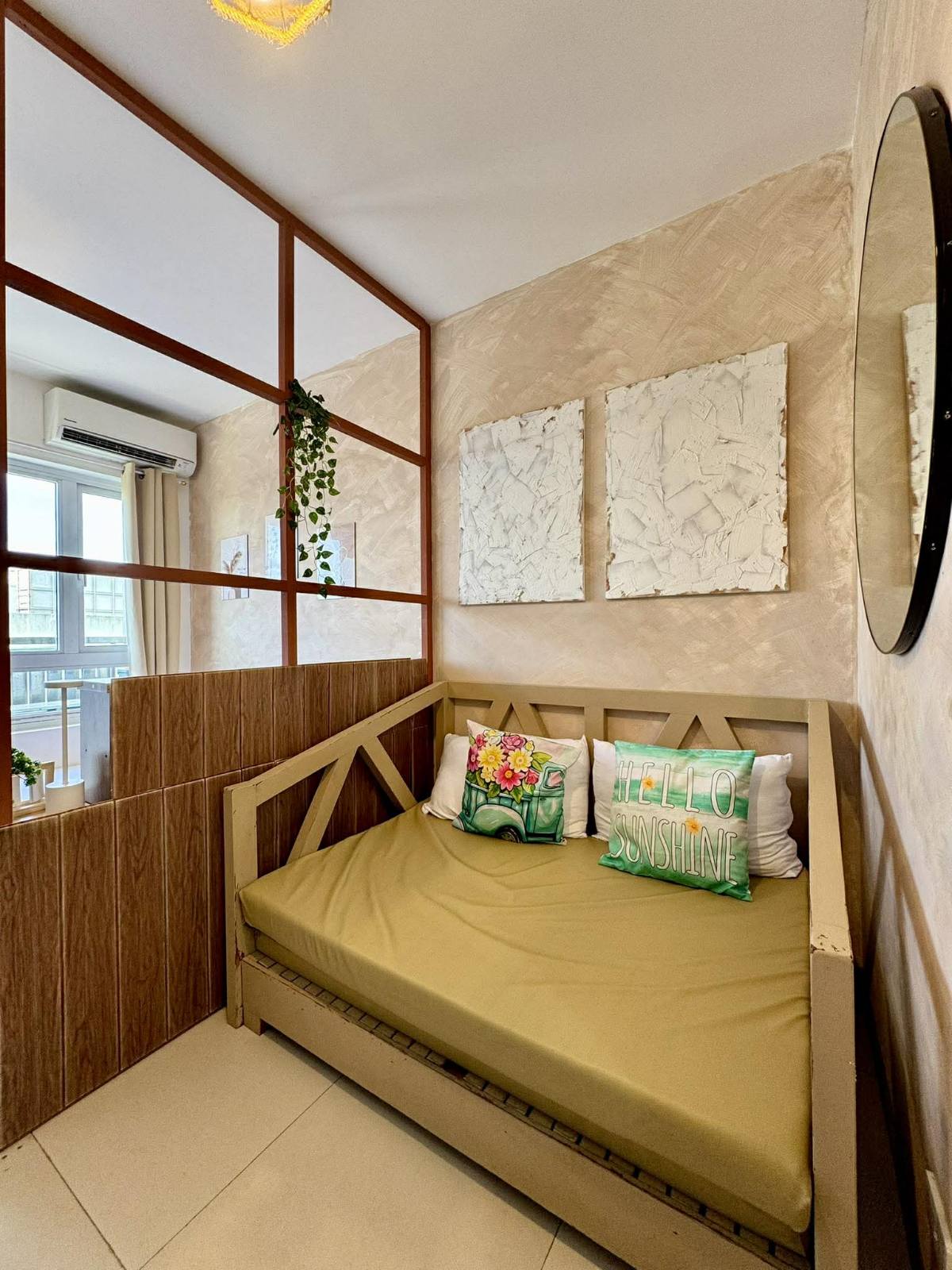 Stylish1-BedroomCondoUnitforSaleinCoolSuites,Tagaytay-1.jpg