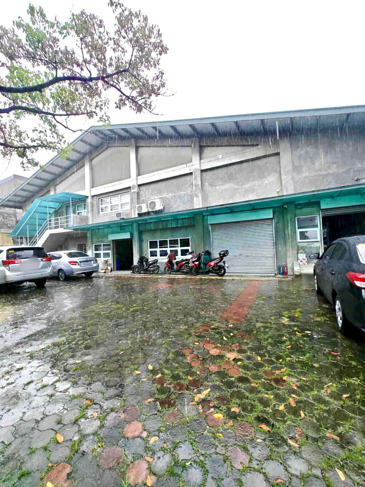 Spacious1,520SQMOfficeWarehouseforSaleinValenzuela-1.jpg