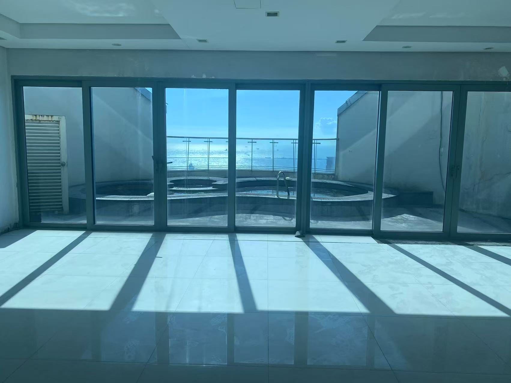Rare5-BedroomPenthouseforSaleinMayFairTower,Manila-1.jpg